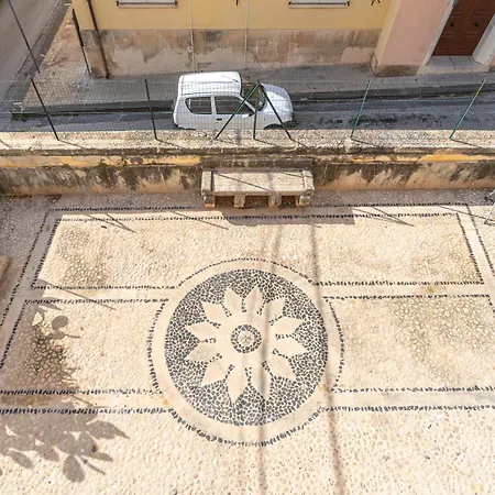 La Casa Di Lucia Apartment *